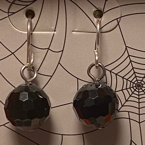💛 Absolutely lovely 3 pairs of adorable Halloween earrings. - Picture 4 of 4
